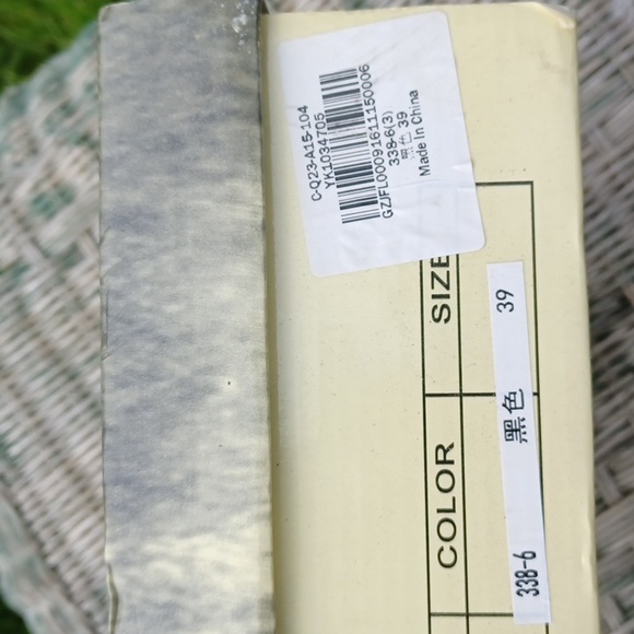 New in Box Velvet Black Flats - Picture 5 of 7